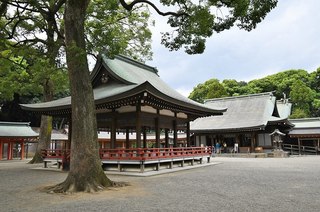 Hikawa-jinja_(Saitama),_keidai.jpg